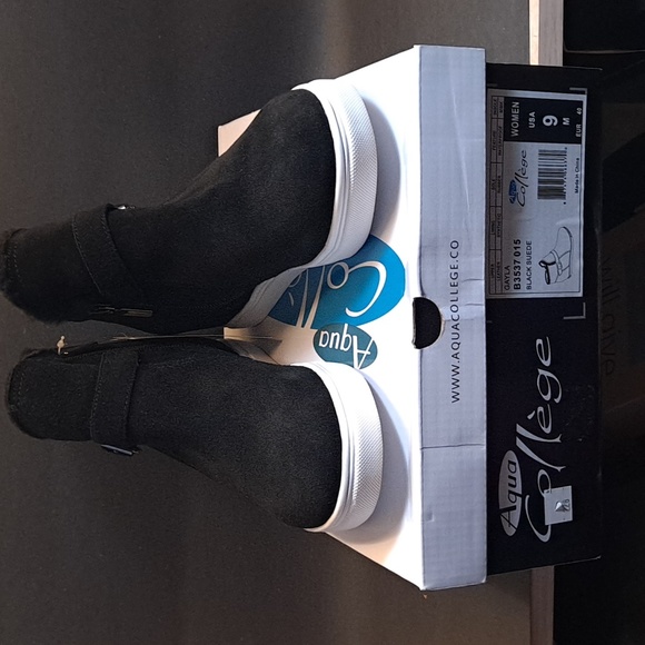 Aqua College Shoes - Womens Aqua College NWT Waterproof Boots 9M Black